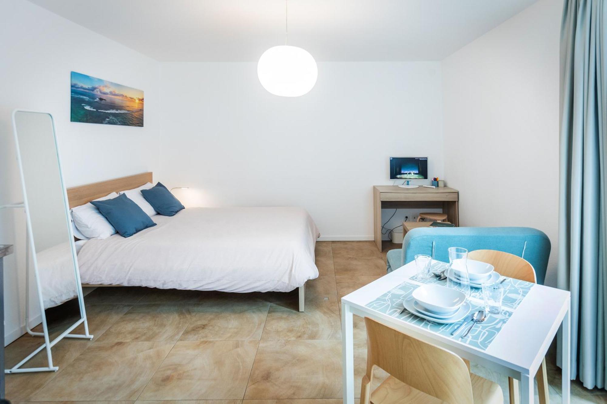 Апартаменты Easy Flat Vezia, Indipendent Entrance, Free Parking Лугано Номер фото